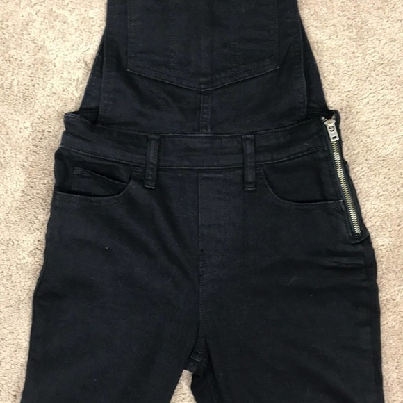 Levi’s Black Skinny‎ Overalls. - Picture 7 of 12